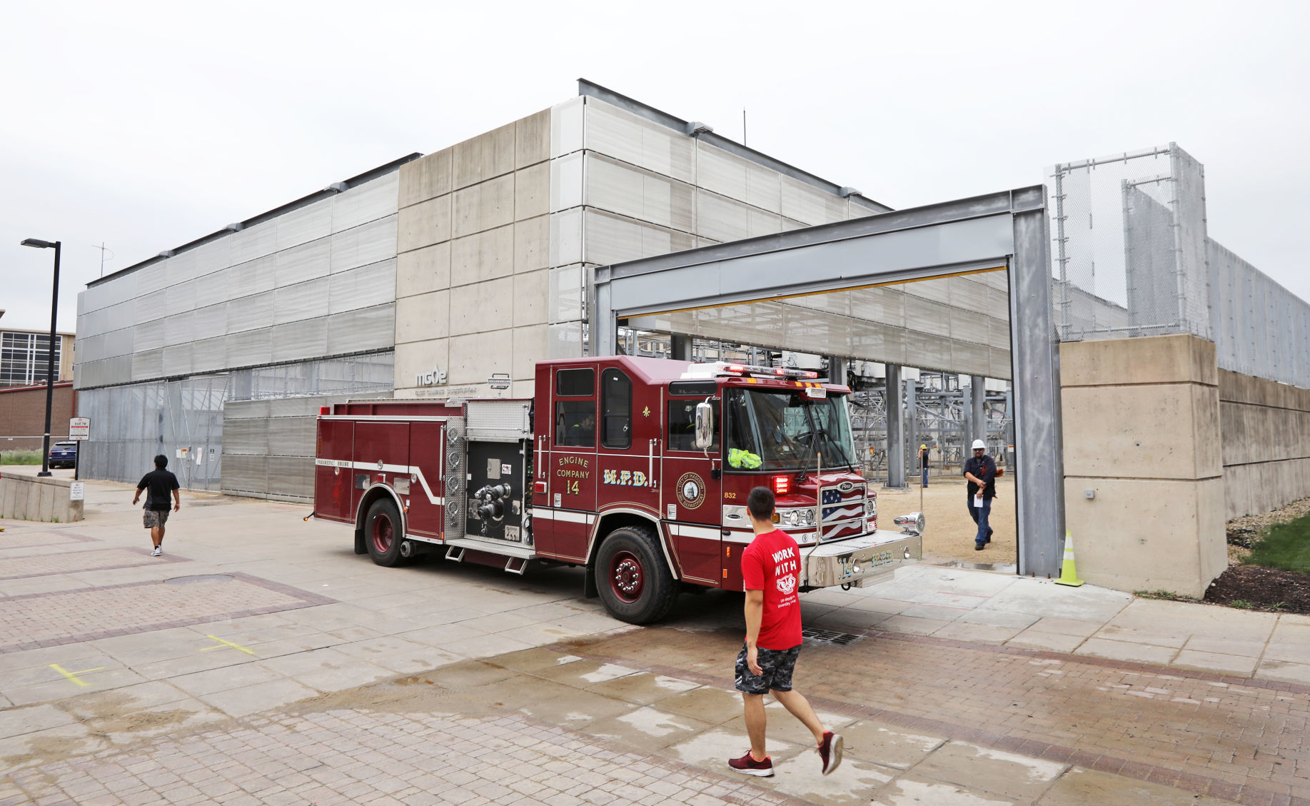 Explosion and fire Downtown leaves thousands without power